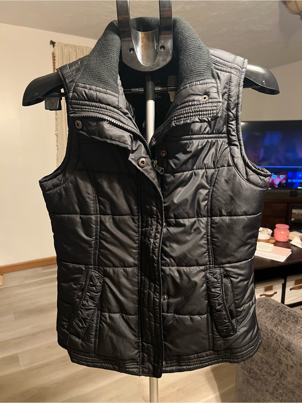 New York & Company Black Quilted Puffer Vest